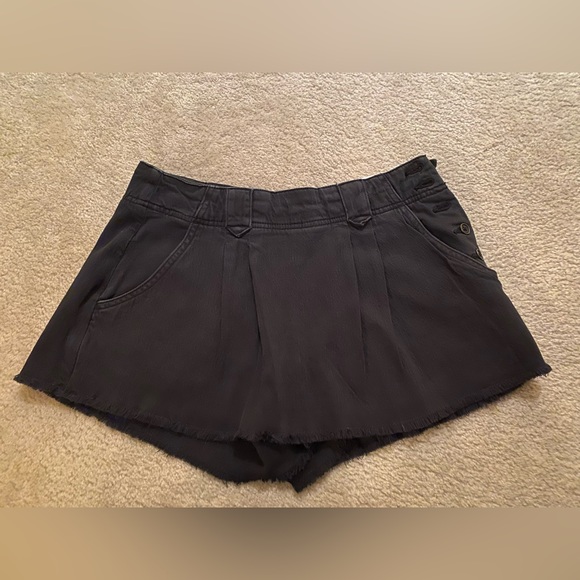 AE Mini Skort Size 6 or 28 NWT - Picture 1 of 4